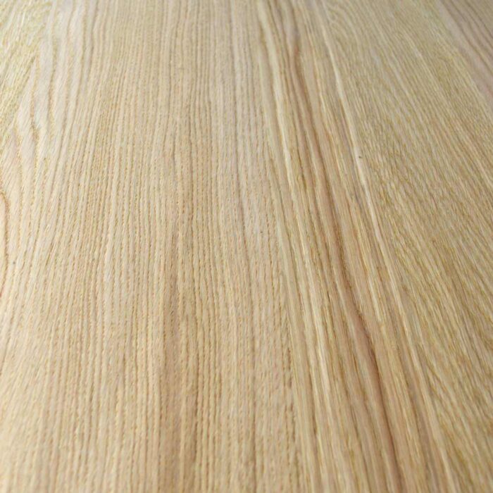 Dining table top Oak ECO with clear Skylt lacquer Details